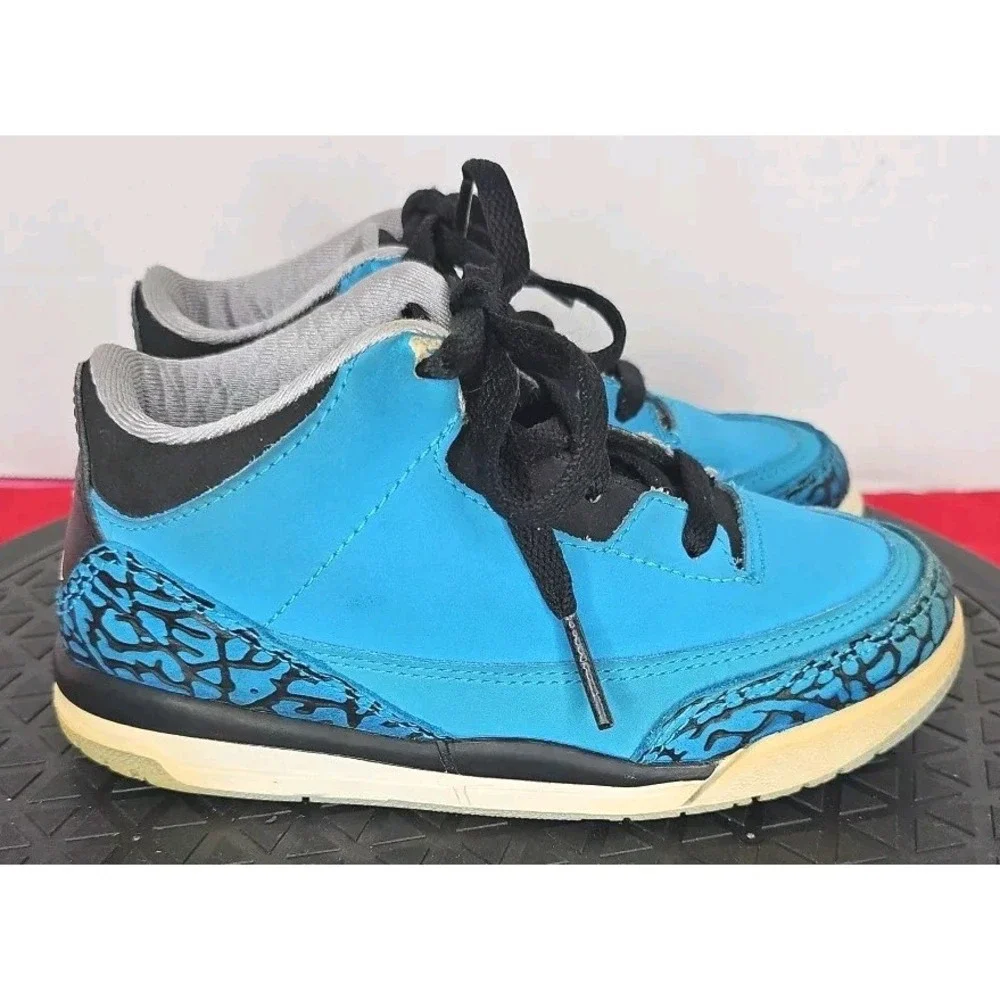 Air Jordan 3 Retro Powder Blue Toddler‎ Size 10C 2013 832033-408 Boys Girls